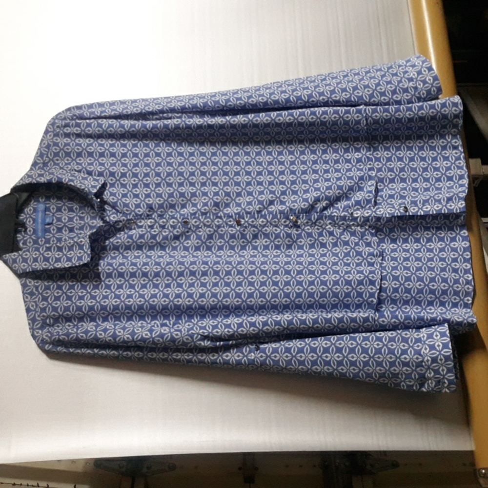 Victory Sportswear Size XL (SKU 321)